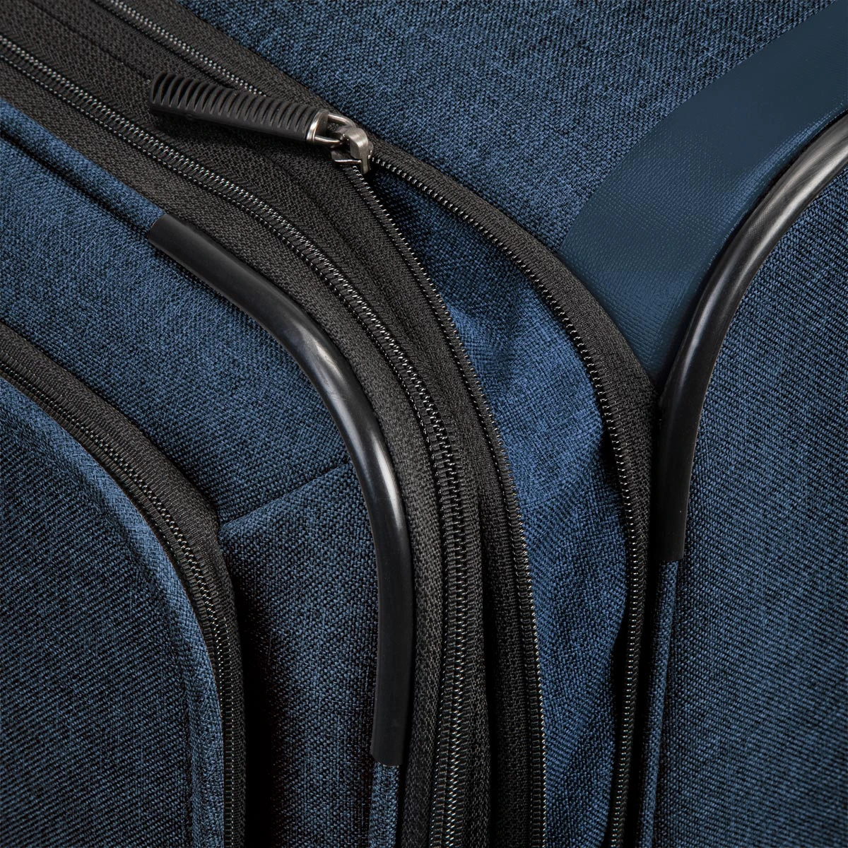 Ricardo Beverly Hills Malibu Bay 3.0 Medium Check-In Spinner 6 Ricardo Beverly Hills Malibu Bay 3.0 Medium Check-In Spinner - Image 6