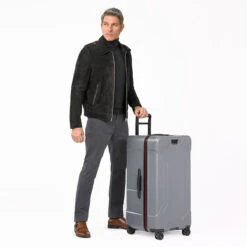 Briggs & Riley Torq Extra Large Trunk Spinner -Travel Luggage QUT232SP 66m 2000x 0b494577 e540 471e b93a 3de9886c32fb