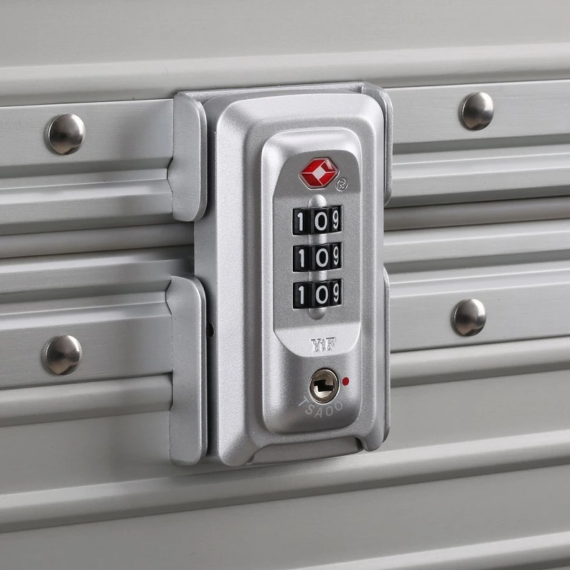 Aleon 17" Wheeled Business Case 7 Aleon 17" Wheeled Business Case - Image 7