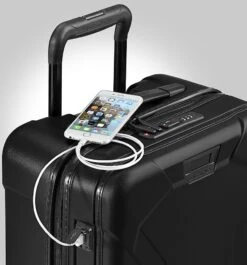 Briggs & Riley Torq Domestic Carry-On Spinner -Travel Luggage briggs riley torq domestic carry on spinner 139