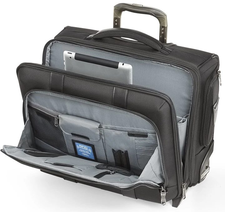 Travelpro Crew Executive Choice 2 Wheeled Brief 3 Travelpro Crew Executive Choice 2 Wheeled Brief - Image 3